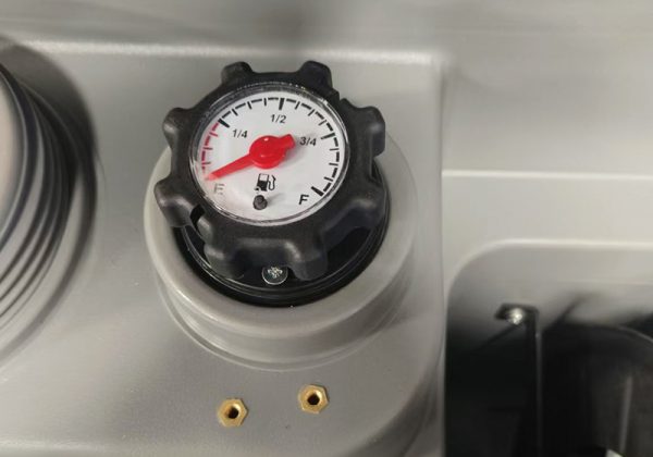 Portable transfer tank manufacturing and component detail